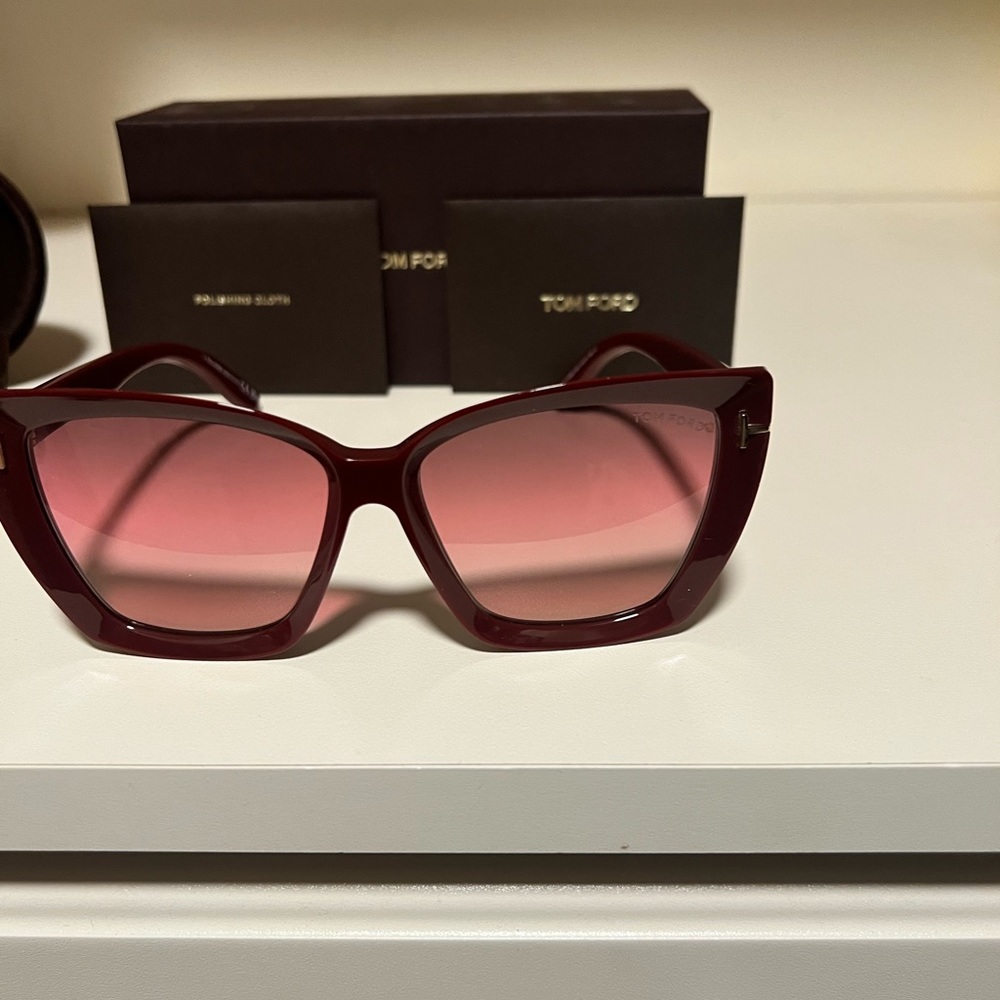 Women’s Tom Ford Sunglasses New in Box